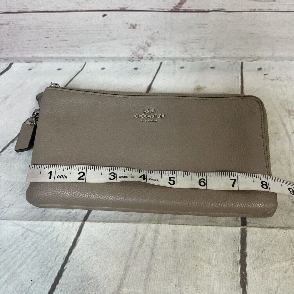 Coach Leather Wristlet Wallet Tan E1777-54052 - Picture 6 of 10